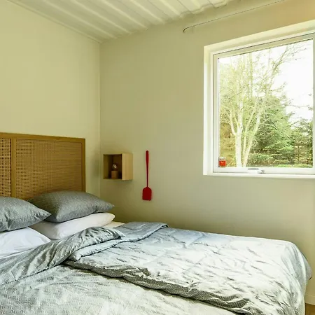 Container House With Terrace Near Marielyst بيت للعطل *